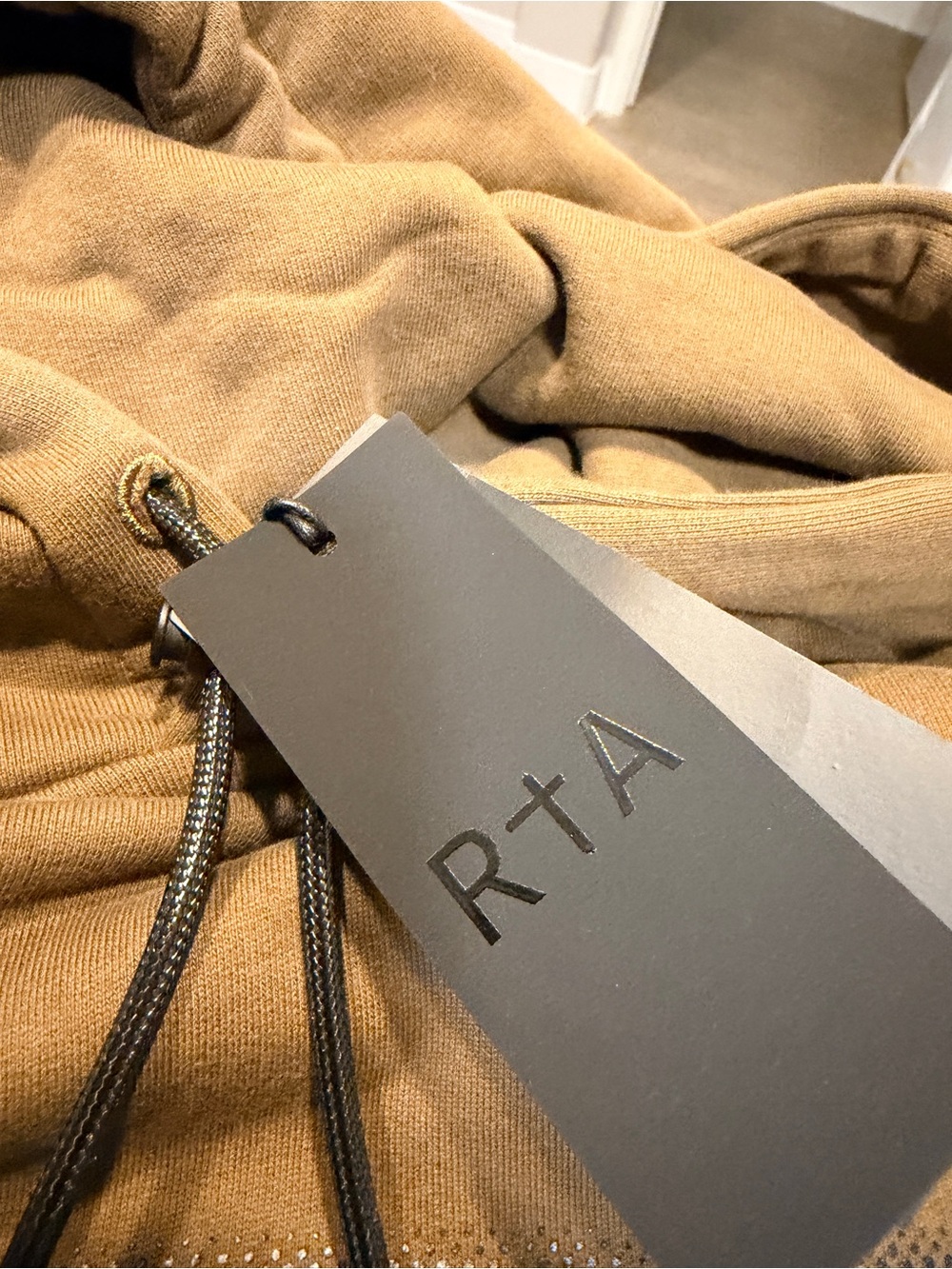 RTA Heavyweight Graphic Hoodie Brown Size Large New with Tags